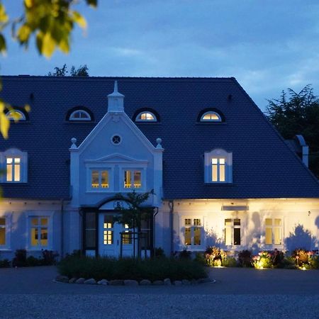 Landhaus Luetjenhof Hotell Großenbrode Exteriör bild