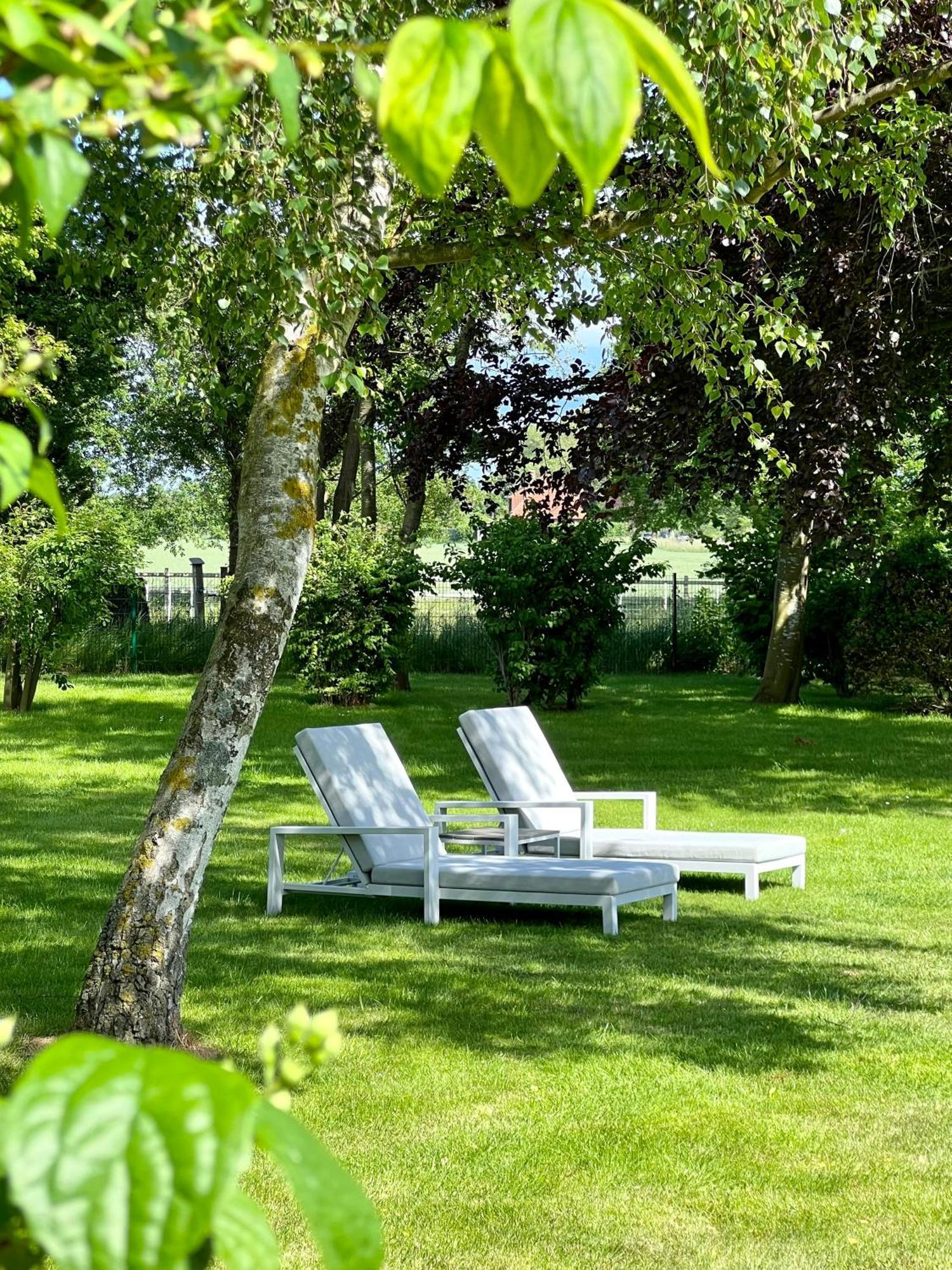 Landhaus Luetjenhof Hotell Großenbrode Exteriör bild